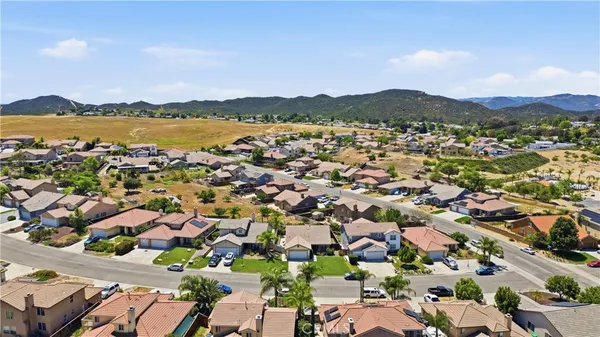 $549,900 | 33911 Wagon Train Drive, Wildomar, CA 92595