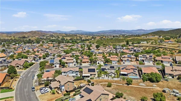 $549,900 | 33911 Wagon Train Drive, Wildomar, CA 92595