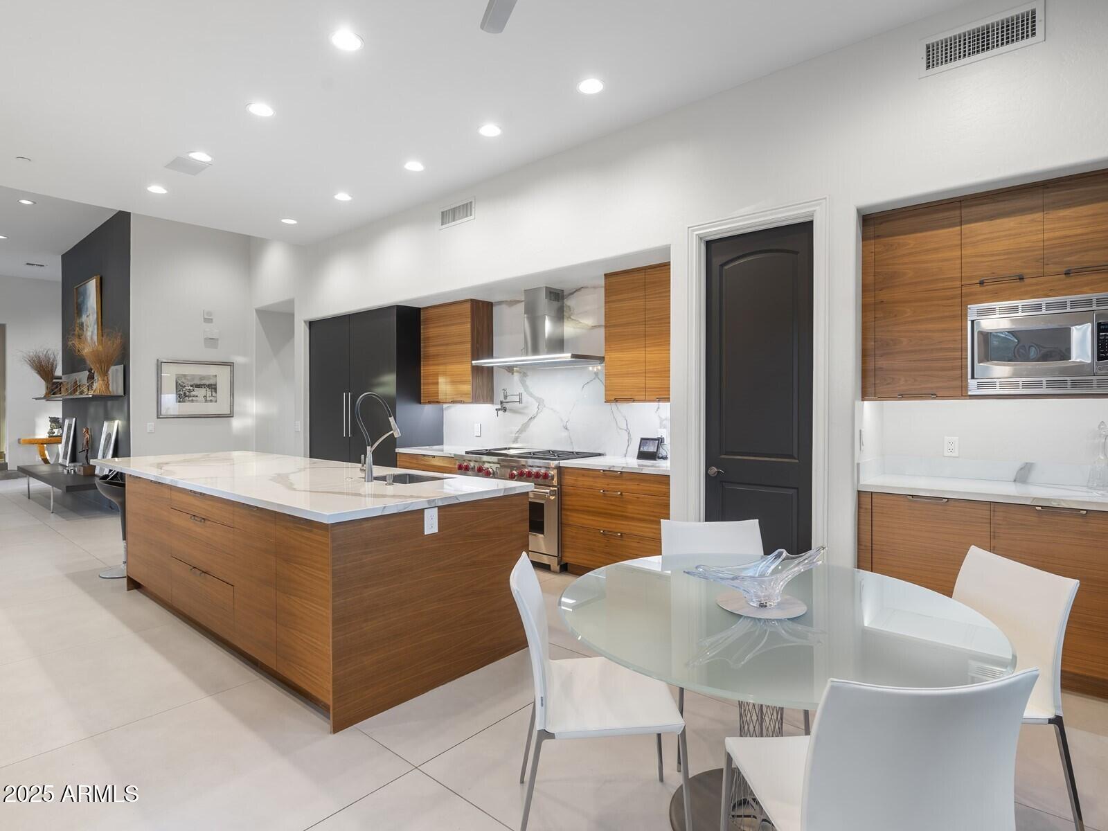 9290 East Thompson Peak Parkway, Unit 142 Scottsdale, AZ 85255 - Photo 22 of 74 043_Casual Dining