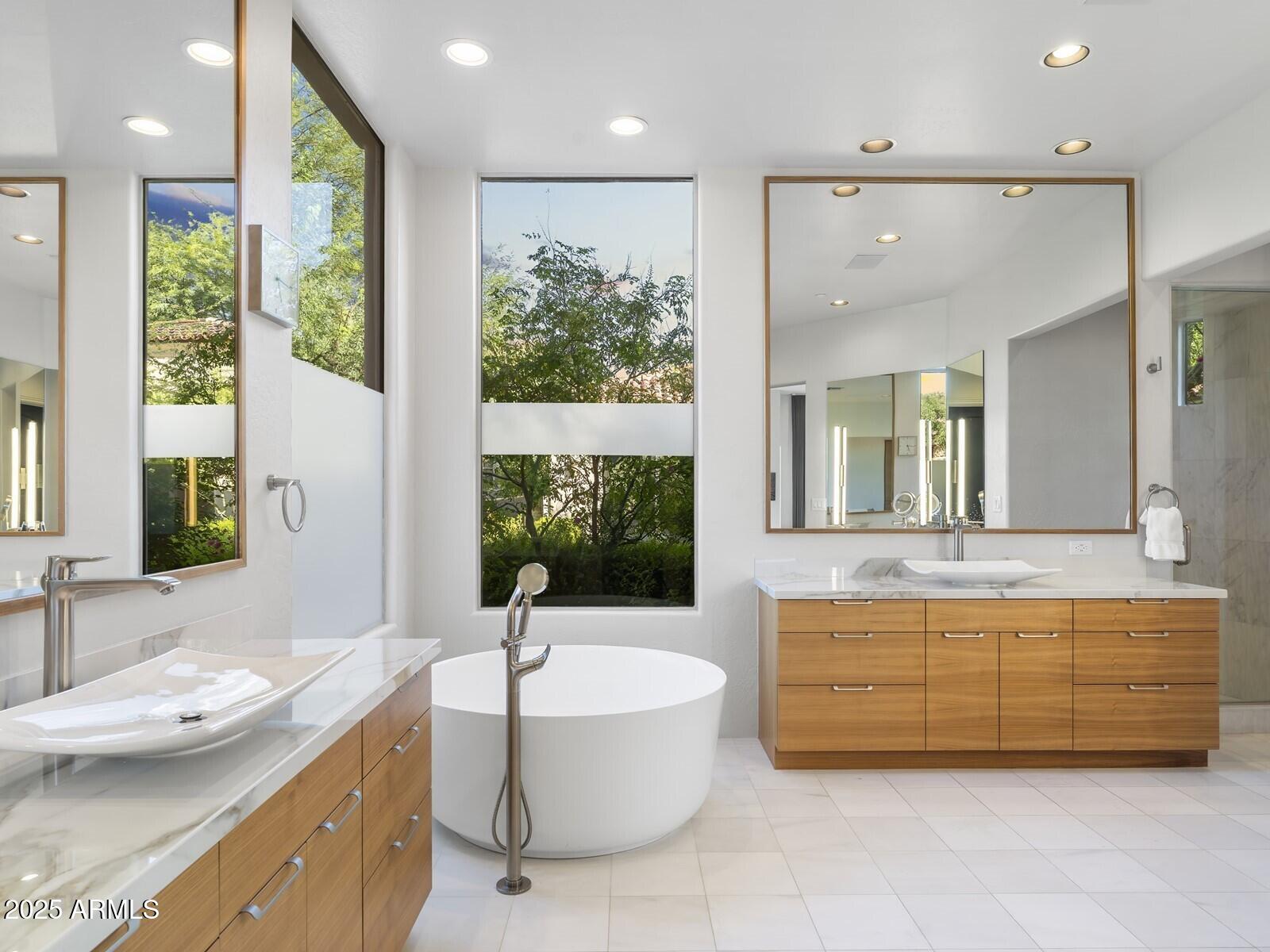 9290 East Thompson Peak Parkway, Unit 142 Scottsdale, AZ 85255 - Photo 32 of 74 053_Primary Bathroom