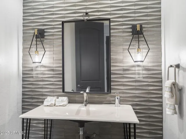 $3,500,000 | 9290 East Thompson Peak Parkway, Unit 142, Scottsdale, AZ 85255