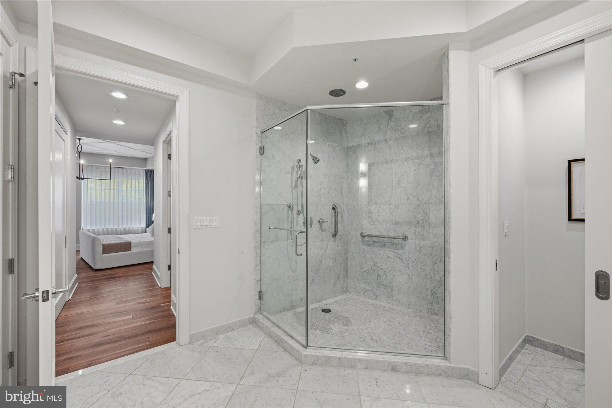 8121 River Road, Unit 423 Bethesda, MD 20817 - Photo 44 of 79