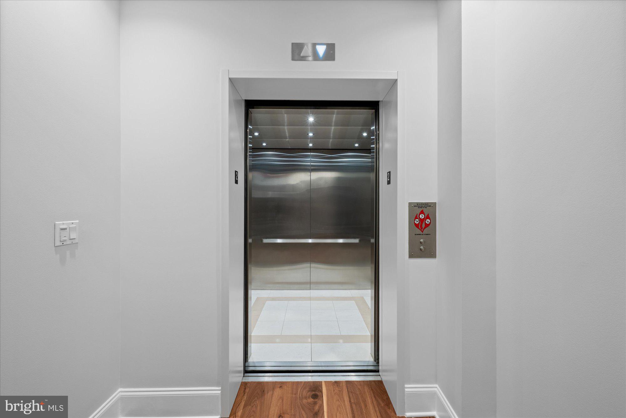 8121 River Road, Unit 423 Bethesda, MD 20817 - Photo 7 of 79 Private Elevator into Unit 423