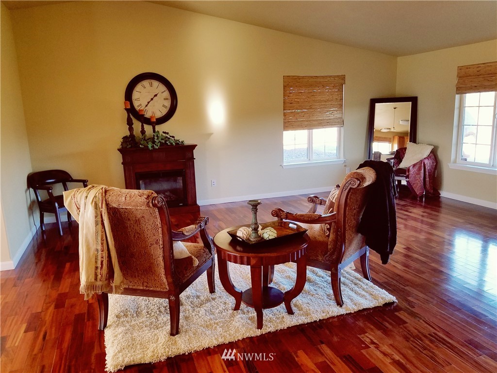 9228 Applegate Loop Southwest Rochester, WA 98579 - Photo 11 of 24