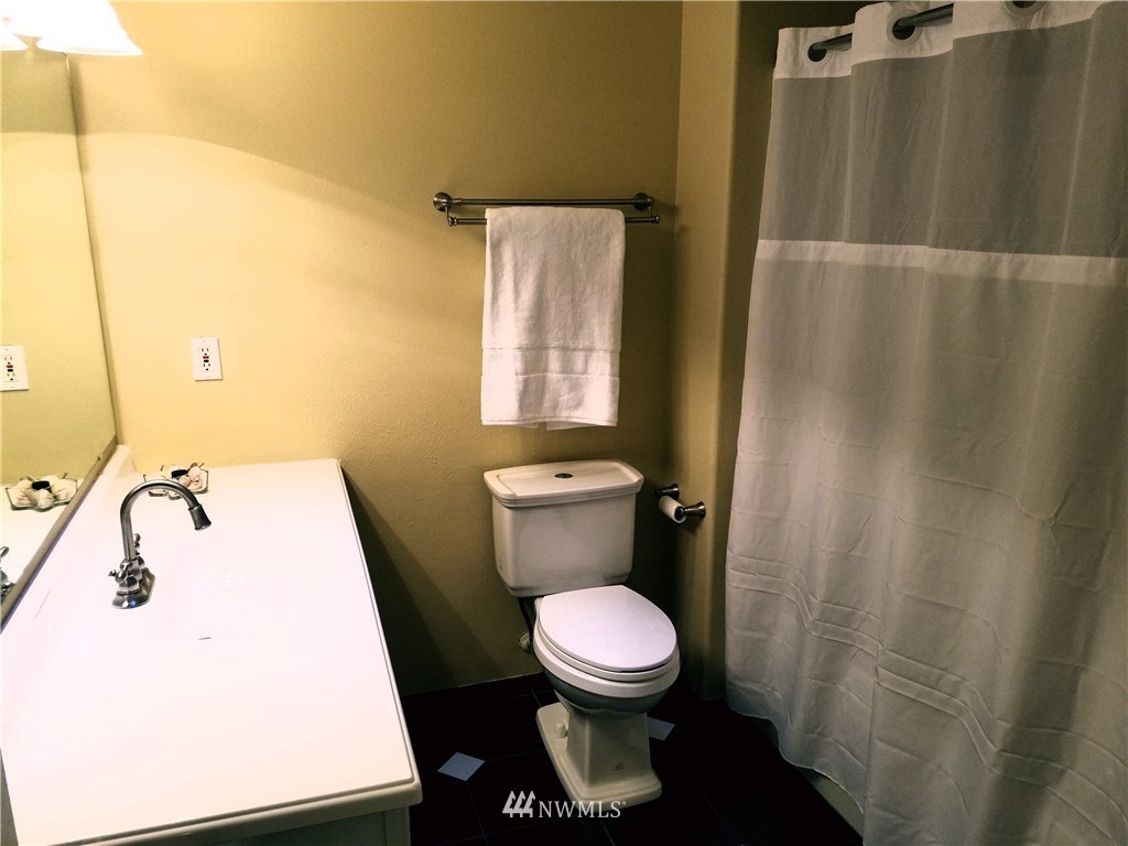 9228 Applegate Loop Southwest Rochester, WA 98579 - Photo 20 of 24