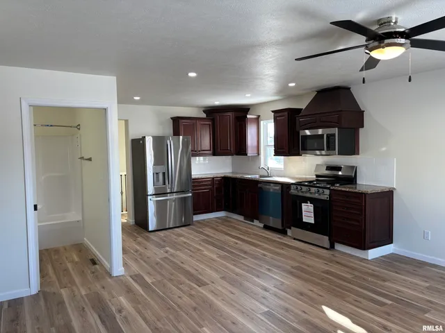 $235,000 | 724 West Franklin Street, Taylorville, IL 62568