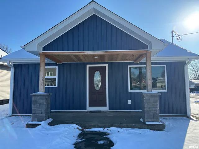 $235,000 | 724 West Franklin Street, Taylorville, IL 62568