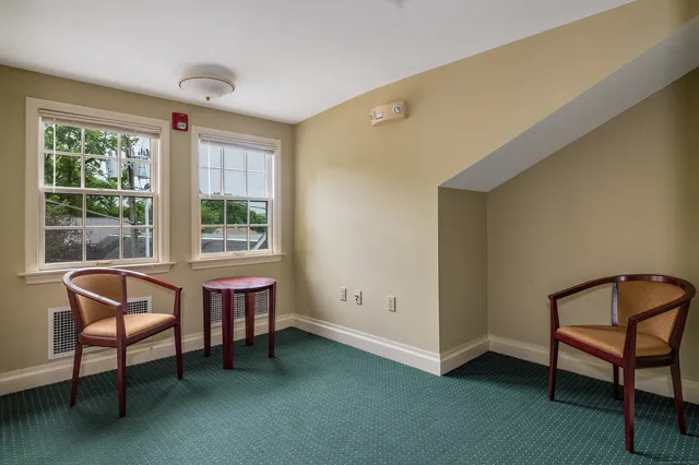 $795,000 | 3 Essex Square, Essex, CT 06426