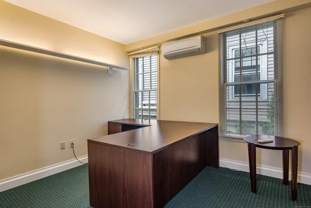 $795,000 | 3 Essex Square, Essex, CT 06426