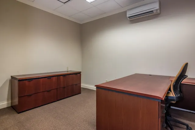 $795,000 | 3 Essex Square, Essex, CT 06426