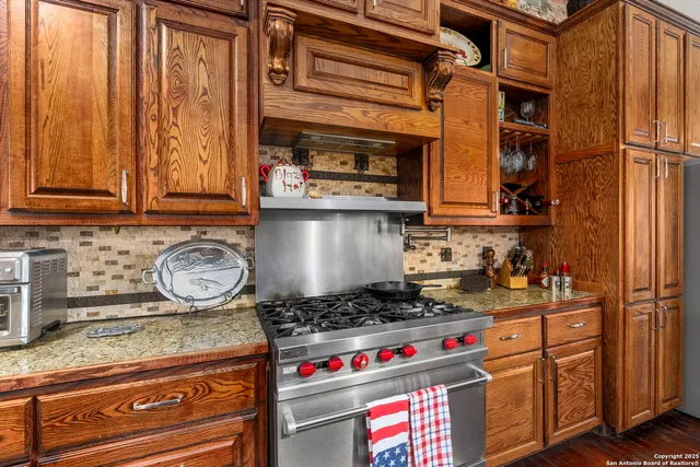 $2,800,000 | 117 Lagniappe L, Bandera, TX 78003