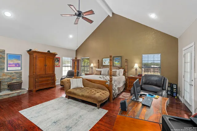 $2,800,000 | 117 Lagniappe L, Bandera, TX 78003