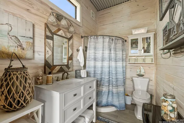 $2,800,000 | 117 Lagniappe L, Bandera, TX 78003