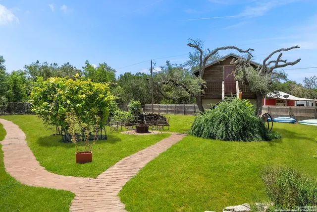 $2,800,000 | 117 Lagniappe L, Bandera, TX 78003