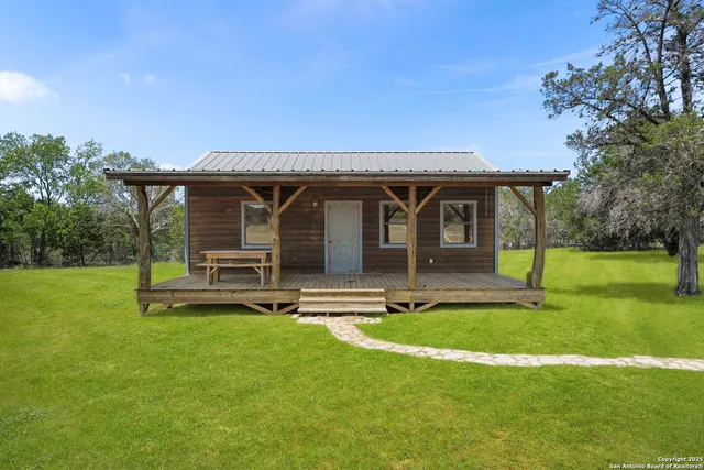 $2,800,000 | 117 Lagniappe L, Bandera, TX 78003