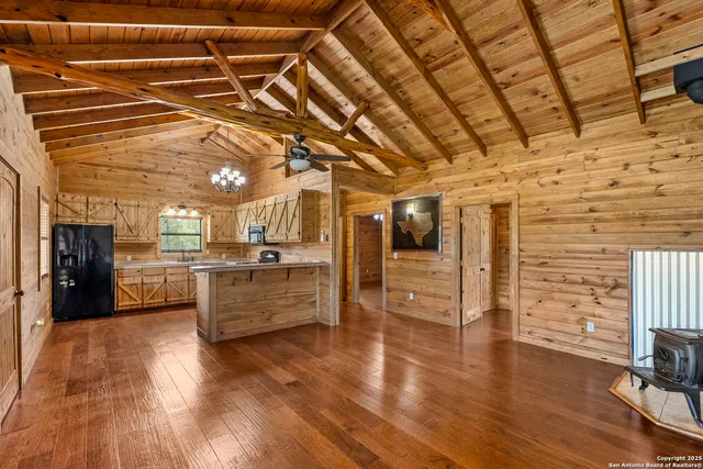 $2,800,000 | 117 Lagniappe L, Bandera, TX 78003