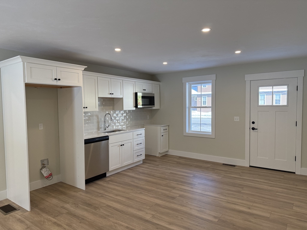 480 Wareham Street, Unit 31 Middleboro, MA 02346 - Photo 5 of 15