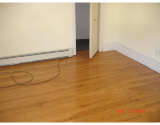 18 R Henry Street Revere, MA 02151 - Photo 6 of 6 Gallery Image 6
