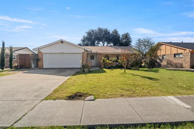 $2,450 | 3718 West Rochelle Road, Irving, TX 75062