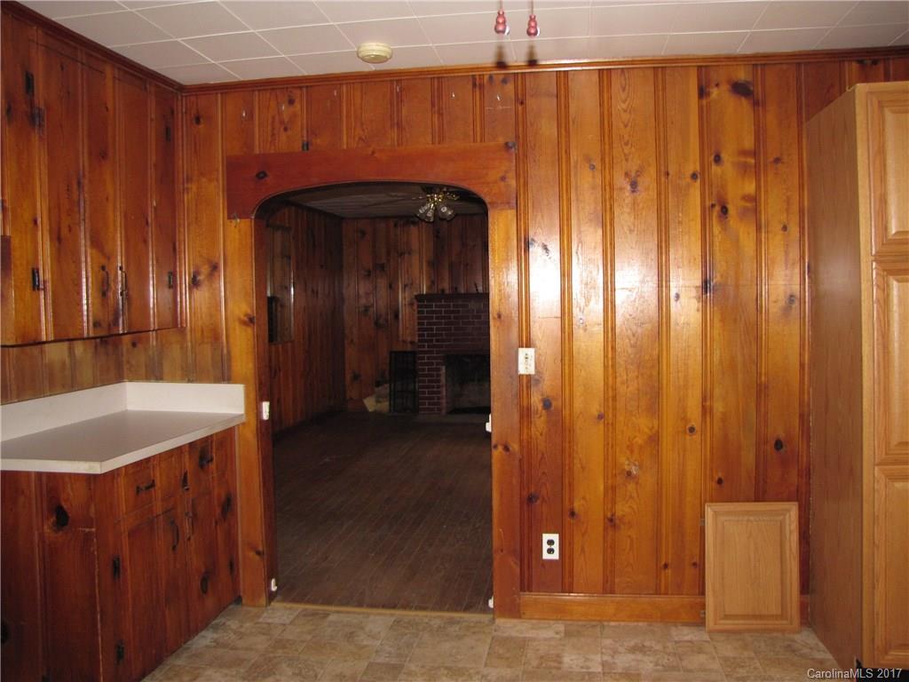 102 Justice Ridge Road Candler, NC 28715 - Photo 7 of 12 Gallery Image 7
