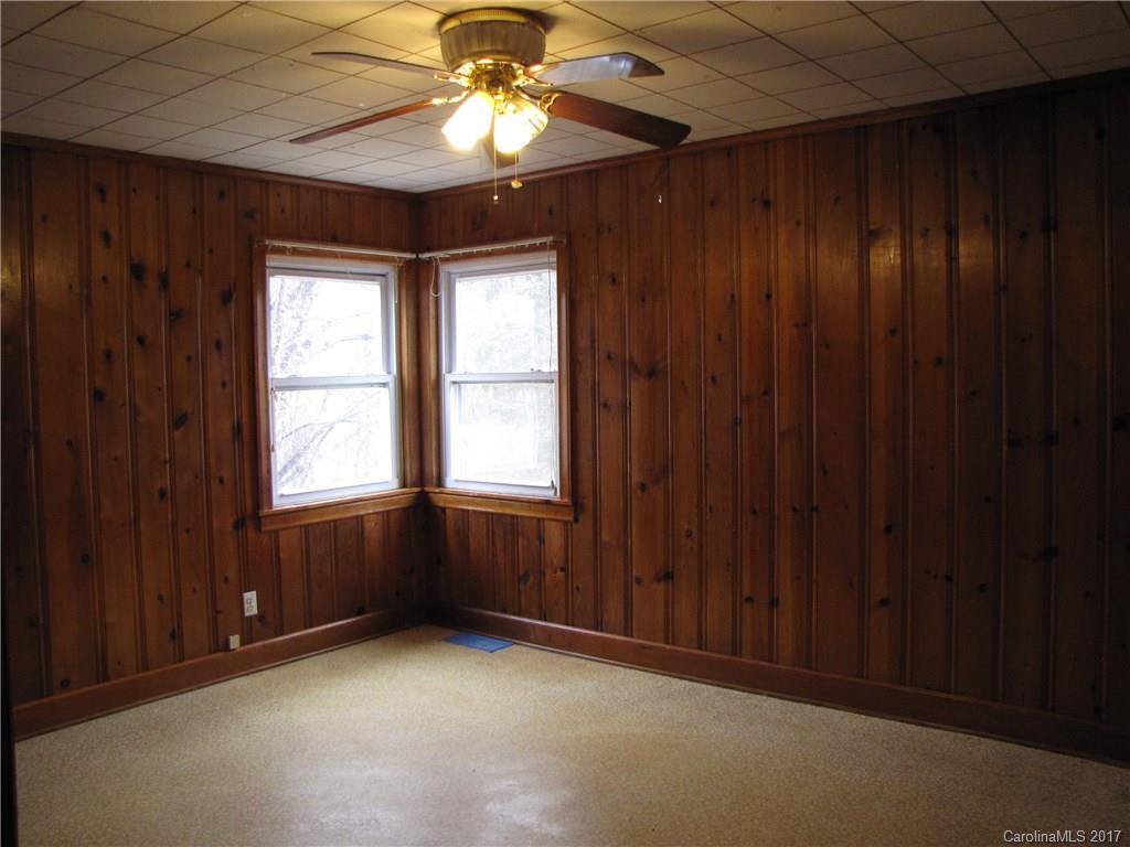 102 Justice Ridge Road Candler, NC 28715 - Photo 10 of 12 Gallery Image 10