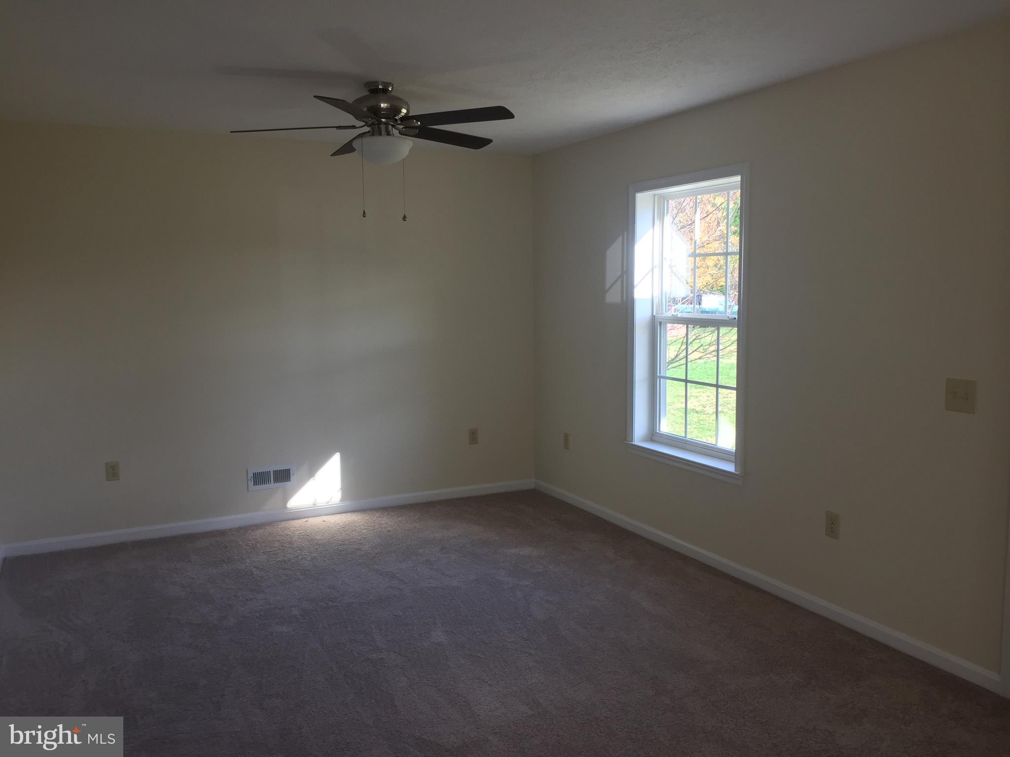 24155 Revercomb Road Lignum, VA 22726 - Photo 9 of 12 Living Room