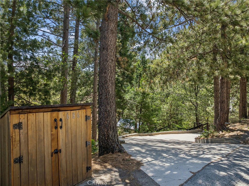 686 Grass Valley Road Lake Arrowhead, CA 92352 - Photo 52 of 55