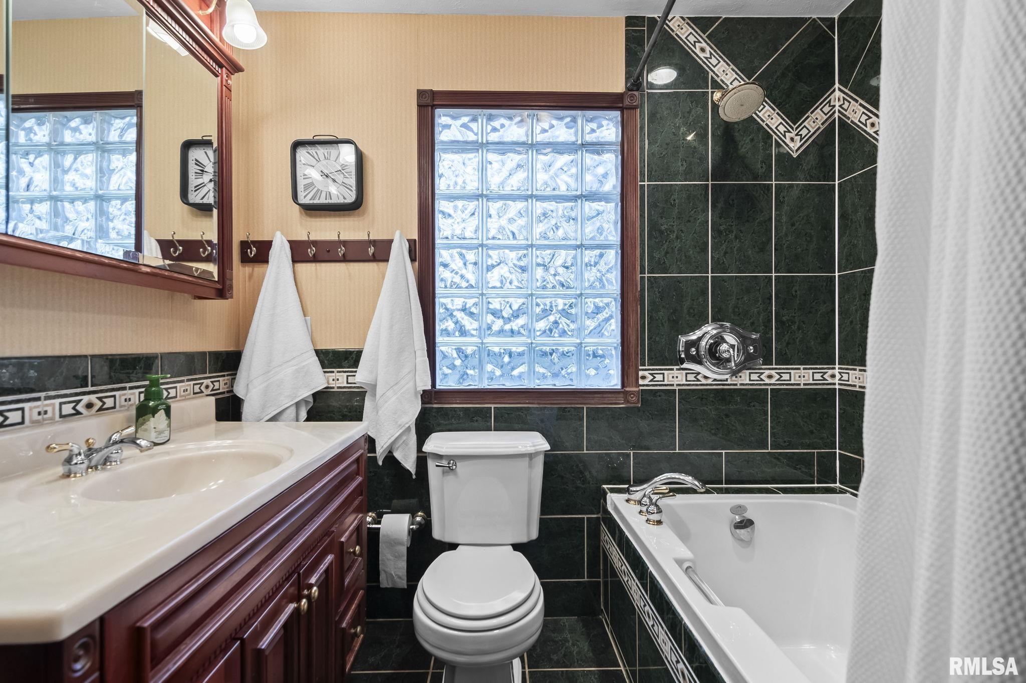 180 East Hazel Dell Lane Springfield, IL 62712 - Photo 23 of 45