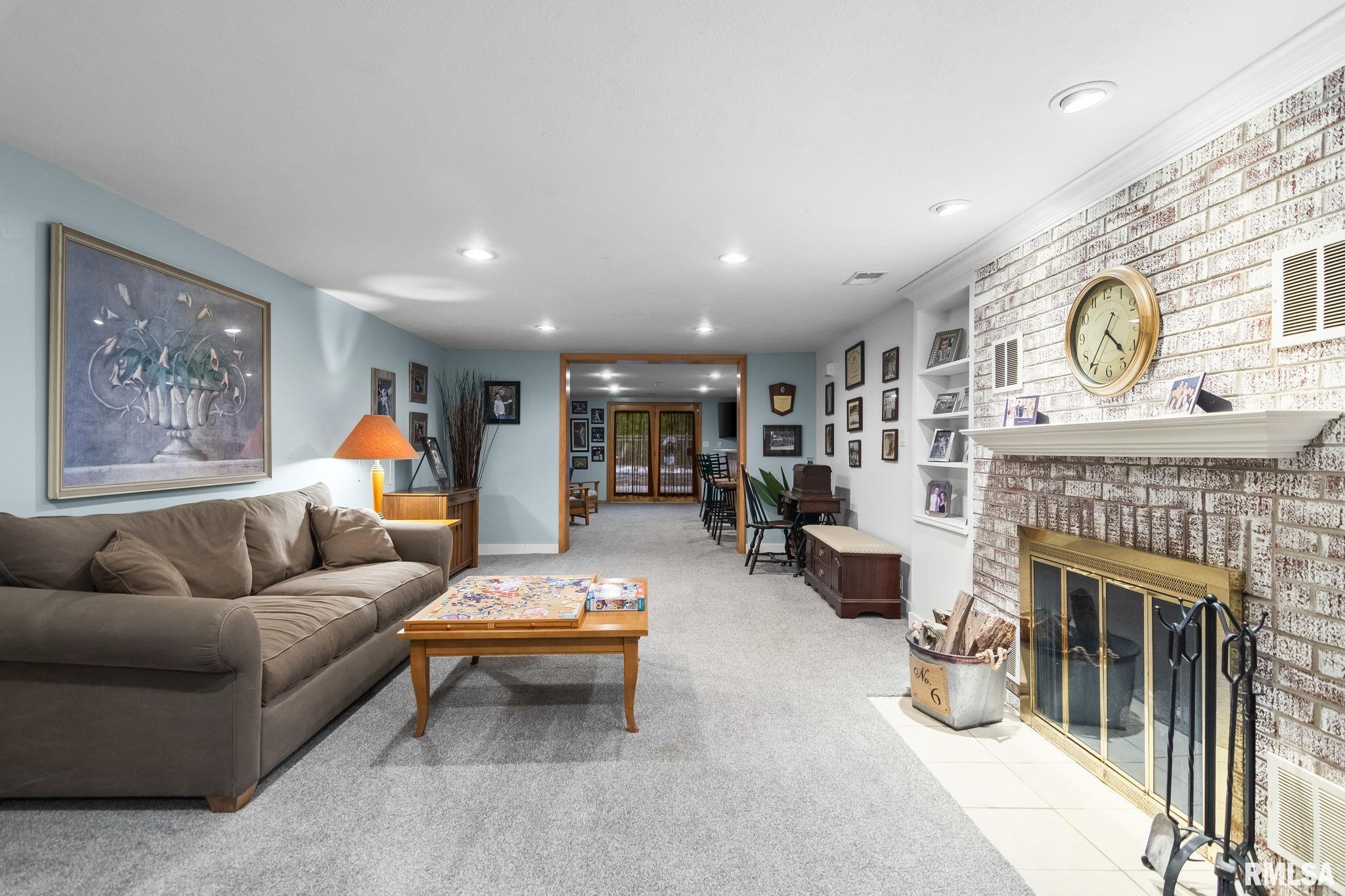 180 East Hazel Dell Lane Springfield, IL 62712 - Photo 30 of 45