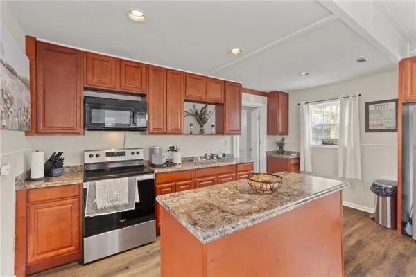 $275,000 | 8126 Blacks Bluff Road Southwest, Cave Spring, GA 30124