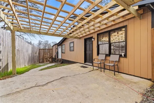 $275,000 | 8126 Blacks Bluff Road Southwest, Cave Spring, GA 30124