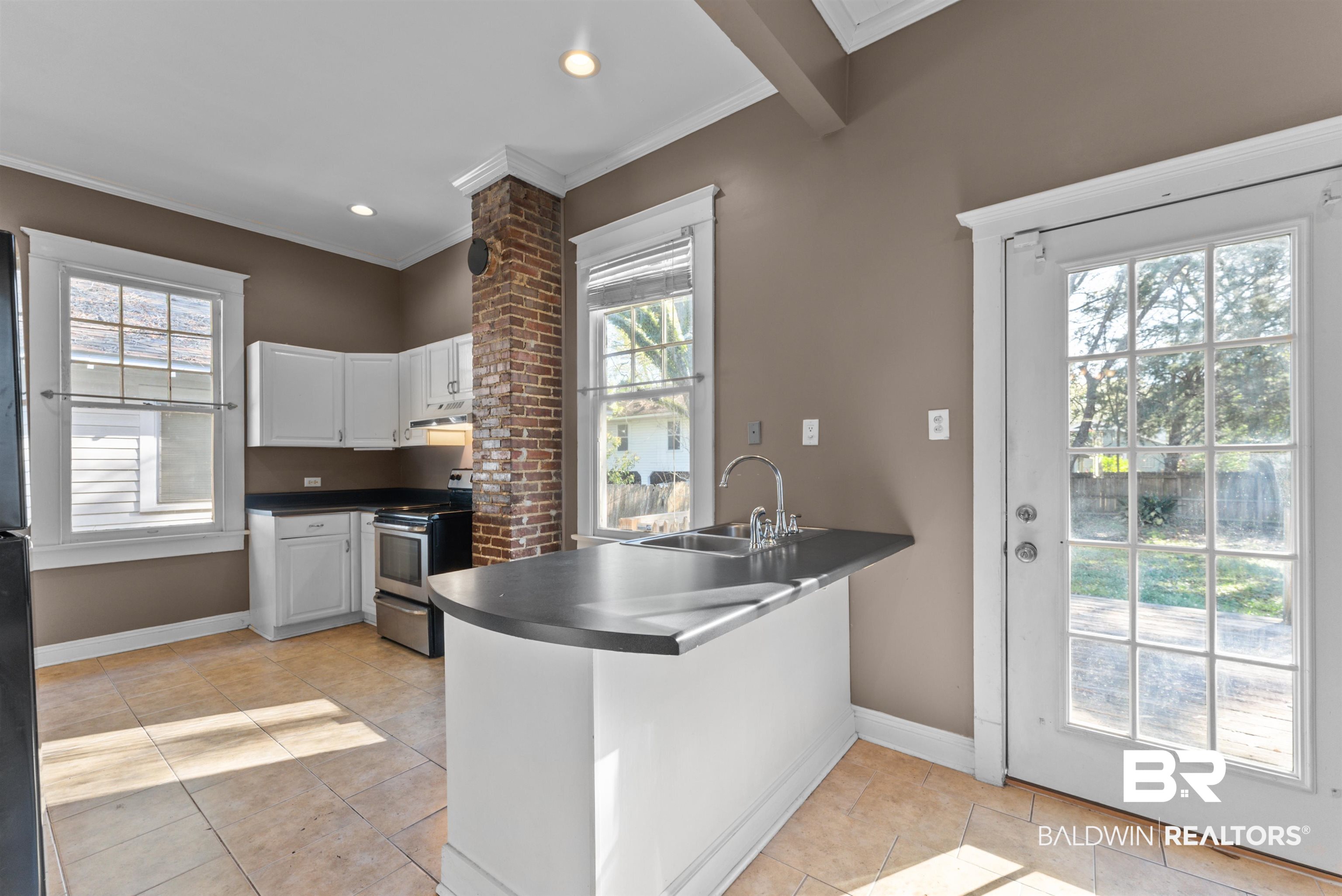 21 Houston Street Mobile, AL 36606 - Photo 25 of 38