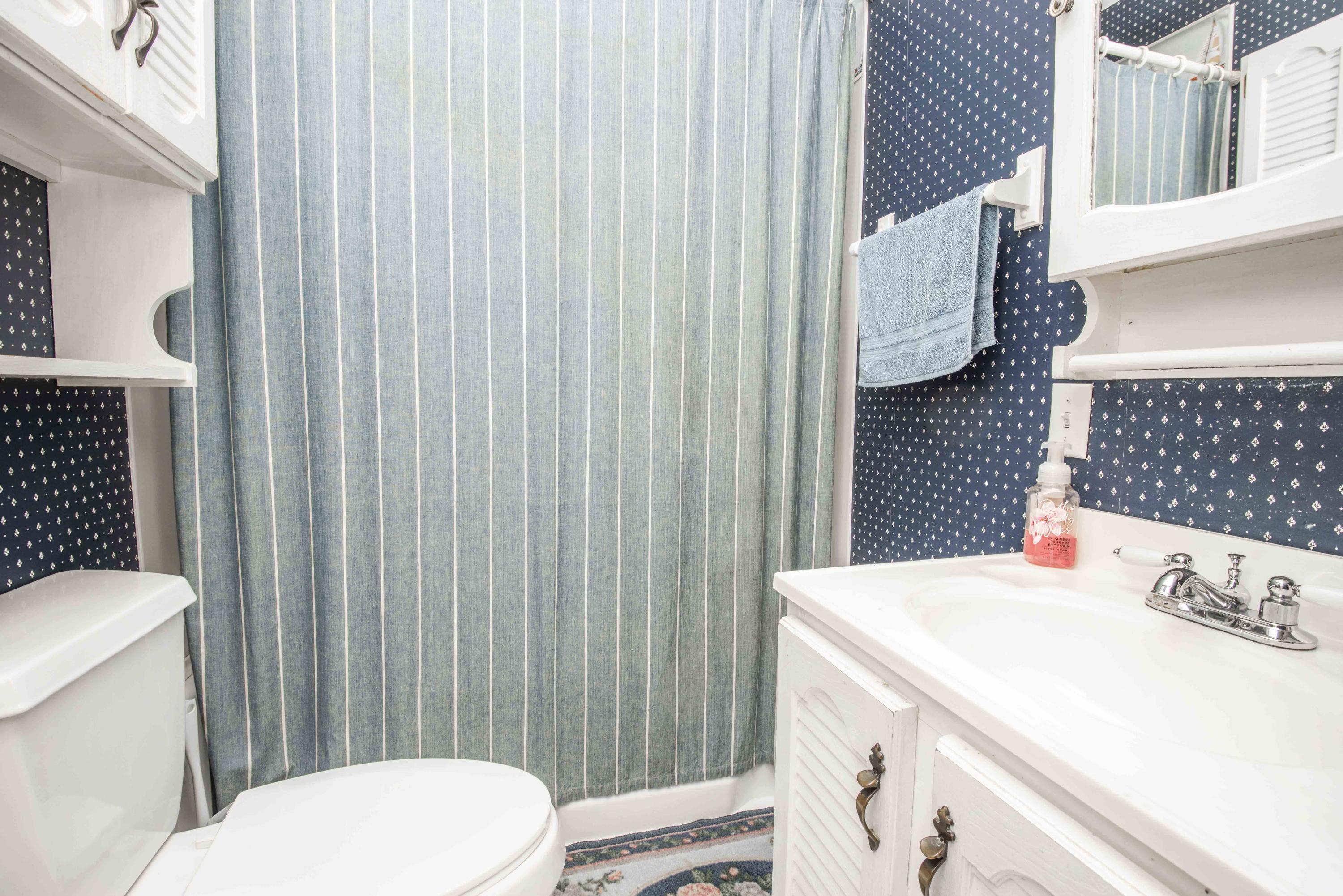 1147 Indian Ridge Road Blaine, TN 37709 - Photo 12 of 27 second bath_1