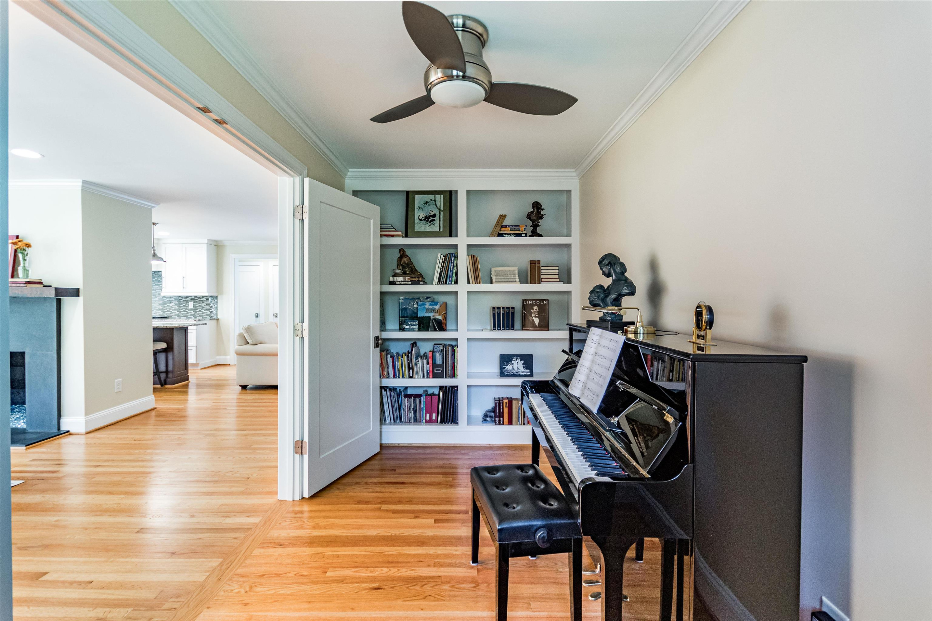 1509 Lutz Avenue Raleigh, NC 27607 - Photo 8 of 30 Or Office