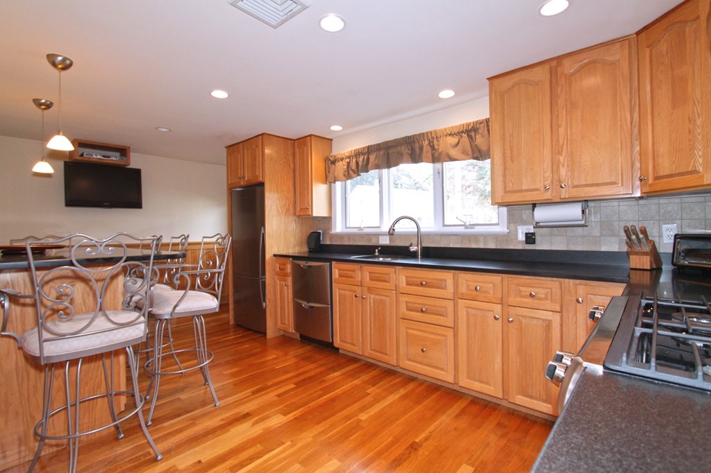 48 Morrell Street Boston, MA 02132 - Photo 6 of 27 Gallery Image 6