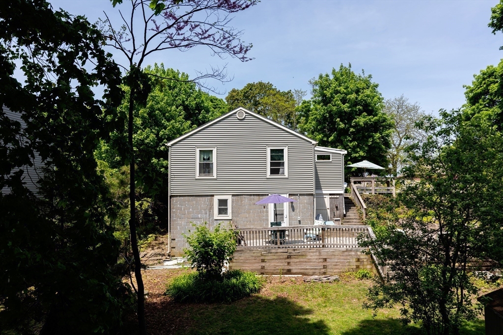 9 Shore Garden Road Hull, MA 02045 - Photo 6 of 39