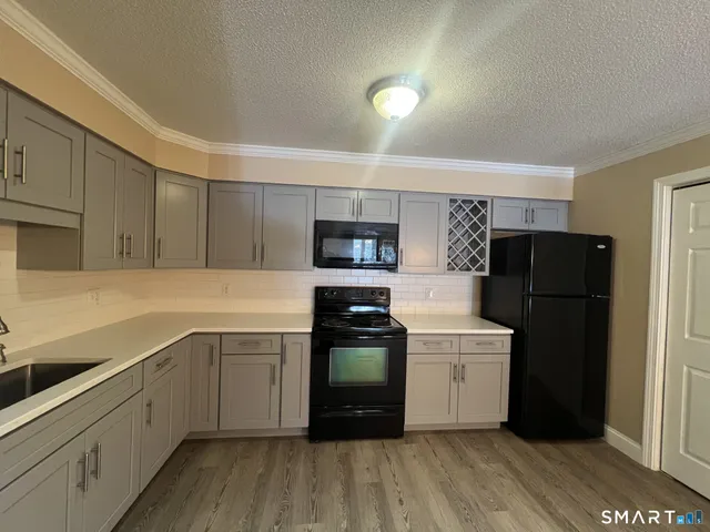 $1,800 | 505 Ashmead Cmns, Unit 505, Enfield, CT 06082