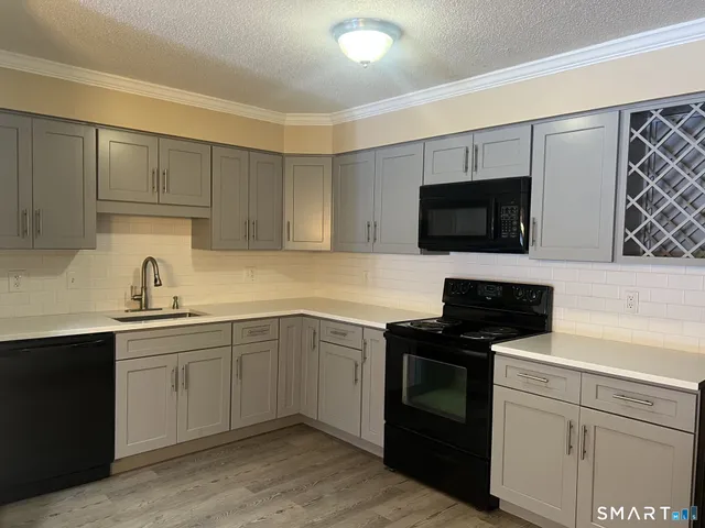 $1,800 | 505 Ashmead Cmns, Unit 505, Enfield, CT 06082