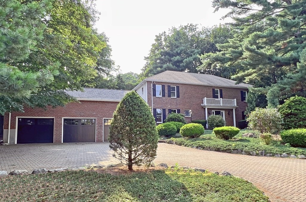 17 Philip Road Belmont, MA 02478 - Photo 1 of 22 Gallery Image 1