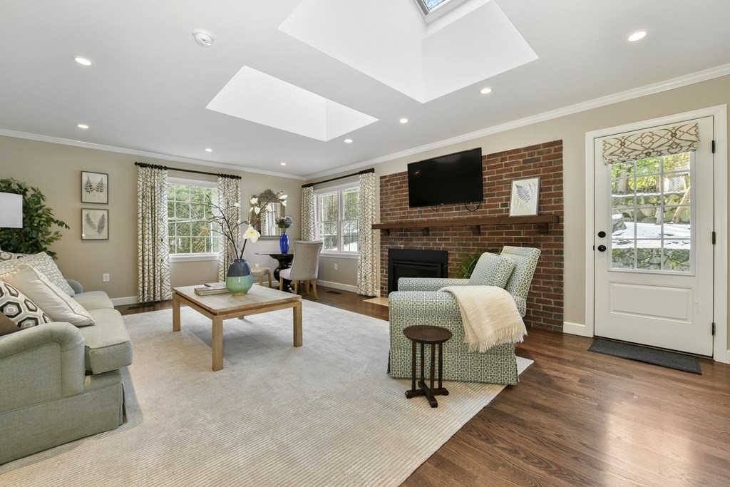 17 Philip Road Belmont, MA 02478 - Photo 11 of 22 Gallery Image 11