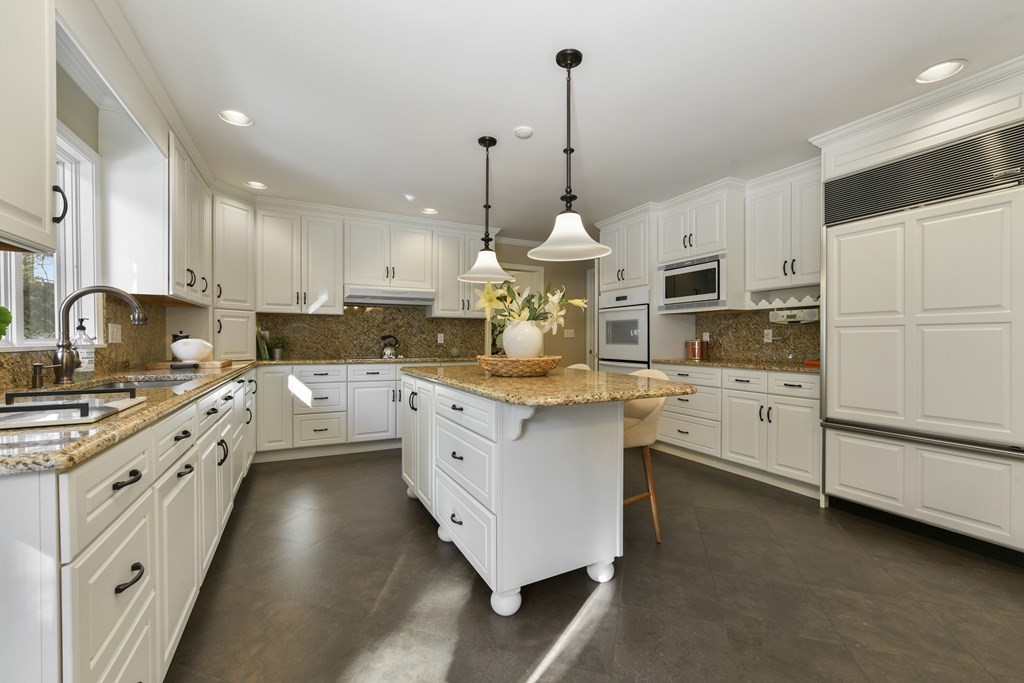 17 Philip Road Belmont, MA 02478 - Photo 7 of 22 Gallery Image 7