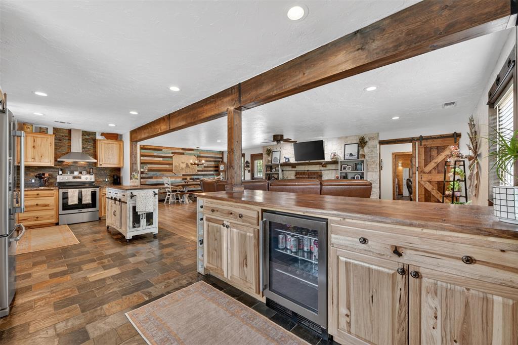 1102 Old Base Road Aurora, TX 76078 - Photo 11 of 37