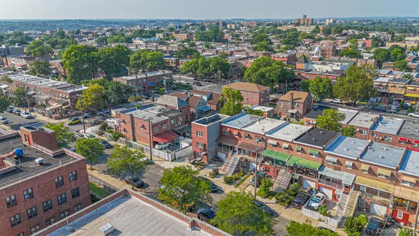 $1,050,000 | 1011 East 221st Street | Williamsbridge