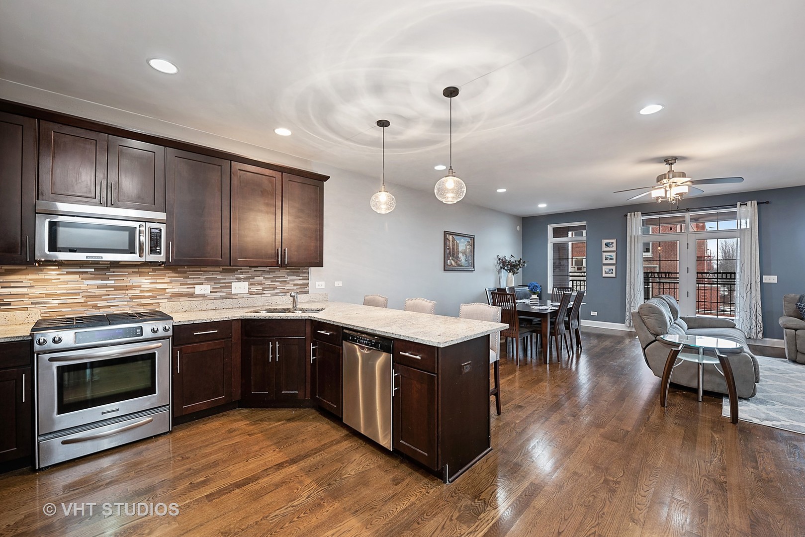 1519 West Irving Park Road, Unit 3 Chicago, IL 60613 - Photo 7 of 19