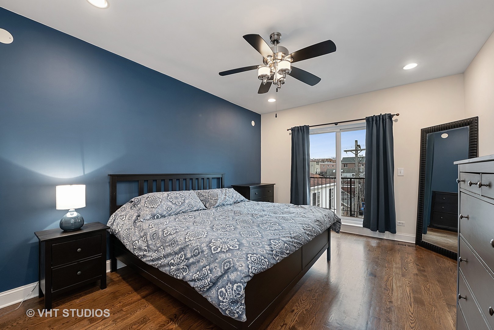 1519 West Irving Park Road, Unit 3 Chicago, IL 60613 - Photo 9 of 19