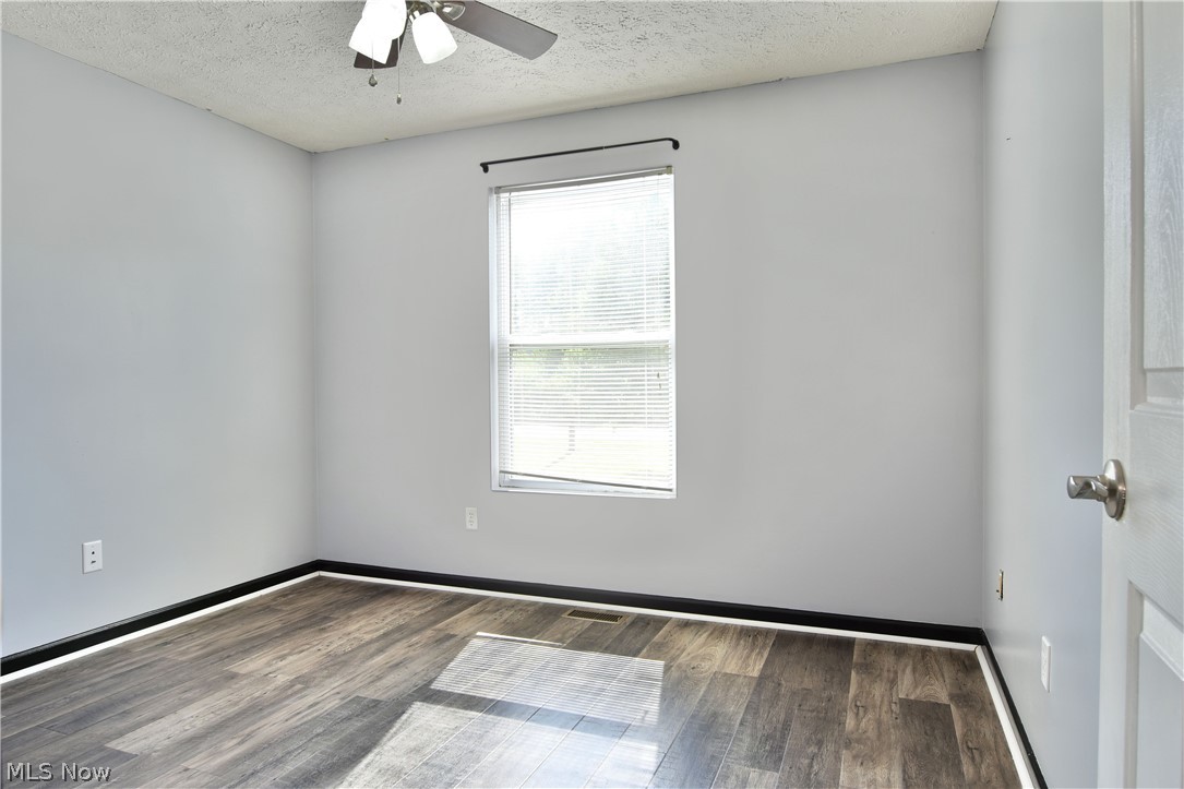 1162 Ridge Road Vienna, OH 44473 - Photo 23 of 31 Gallery Image 23