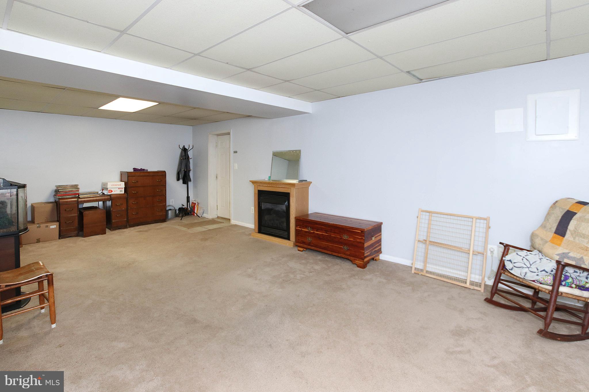 908 West Poplar Road Sterling, VA 20164 - Photo 18 of 31 Family/Rec Room in Basement