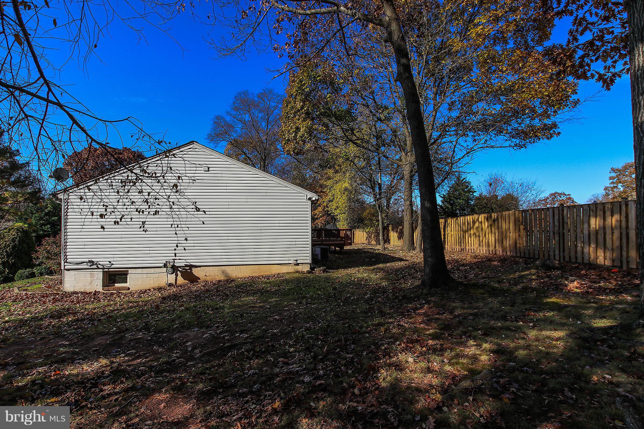 908 West Poplar Road Sterling, VA 20164 - Photo 31 of 31 Large Backyard