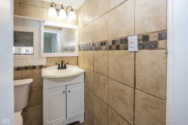 $1,000 | 3012 East Minnesota Street, Indianapolis, IN 46203