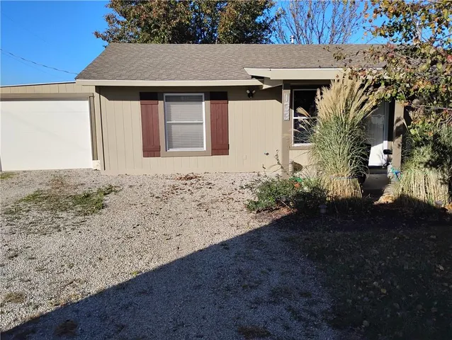 $240,000 | 133 South Linn Valley Drive, Linn Valley, KS 66040